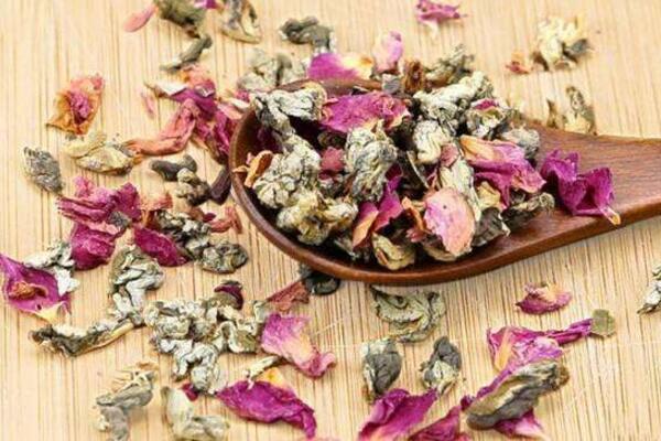 玫瑰花茶可以去斑嗎，可以祛斑不過需要堅持飲用