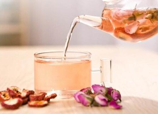 玫瑰花茶和什么搭配好，盤點六種最好的搭配方法"